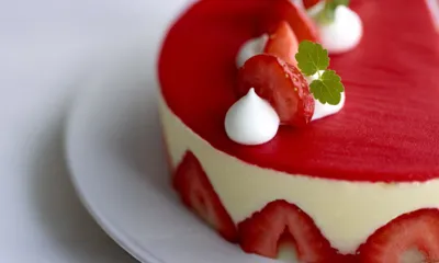 Postre Tres Leches con Fresas